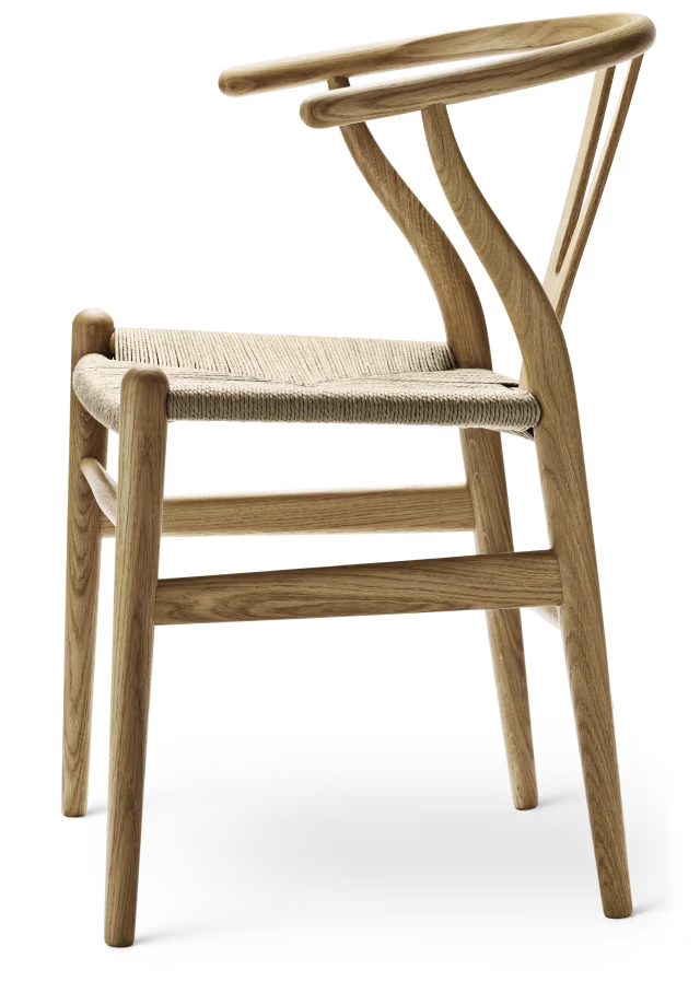 CH24 Wishbone Chair — Oak and Natural Paper Cord · official Carl Hansen & Søn photograph
