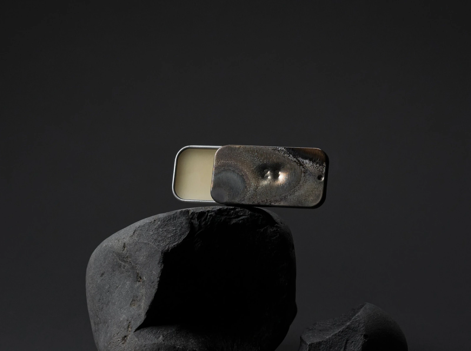 No. 23 Solid Perfume — 0.35 oz · photographie officielle Fischersund