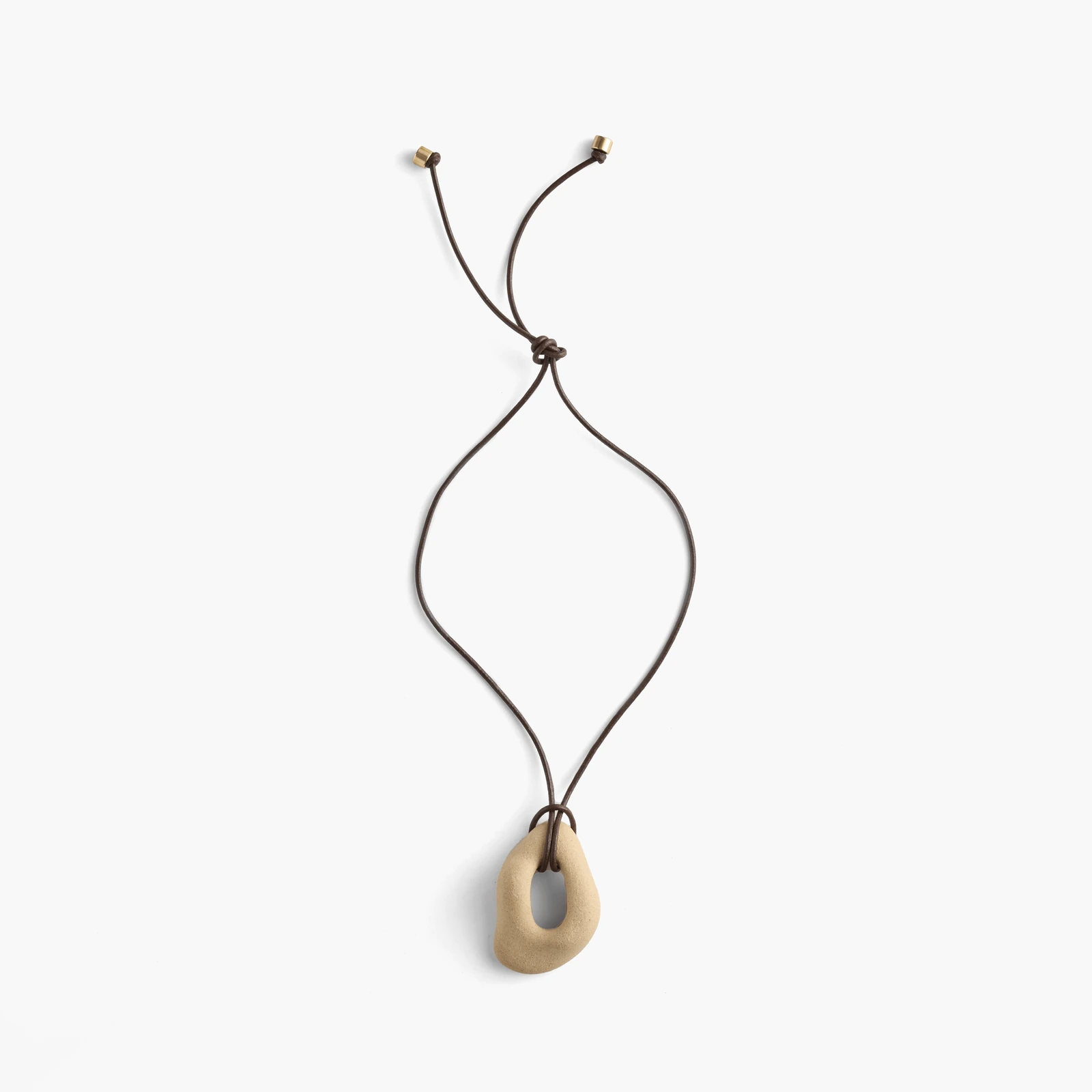 Sasso Pendant — Natural Matte · official PICHULIK photograph