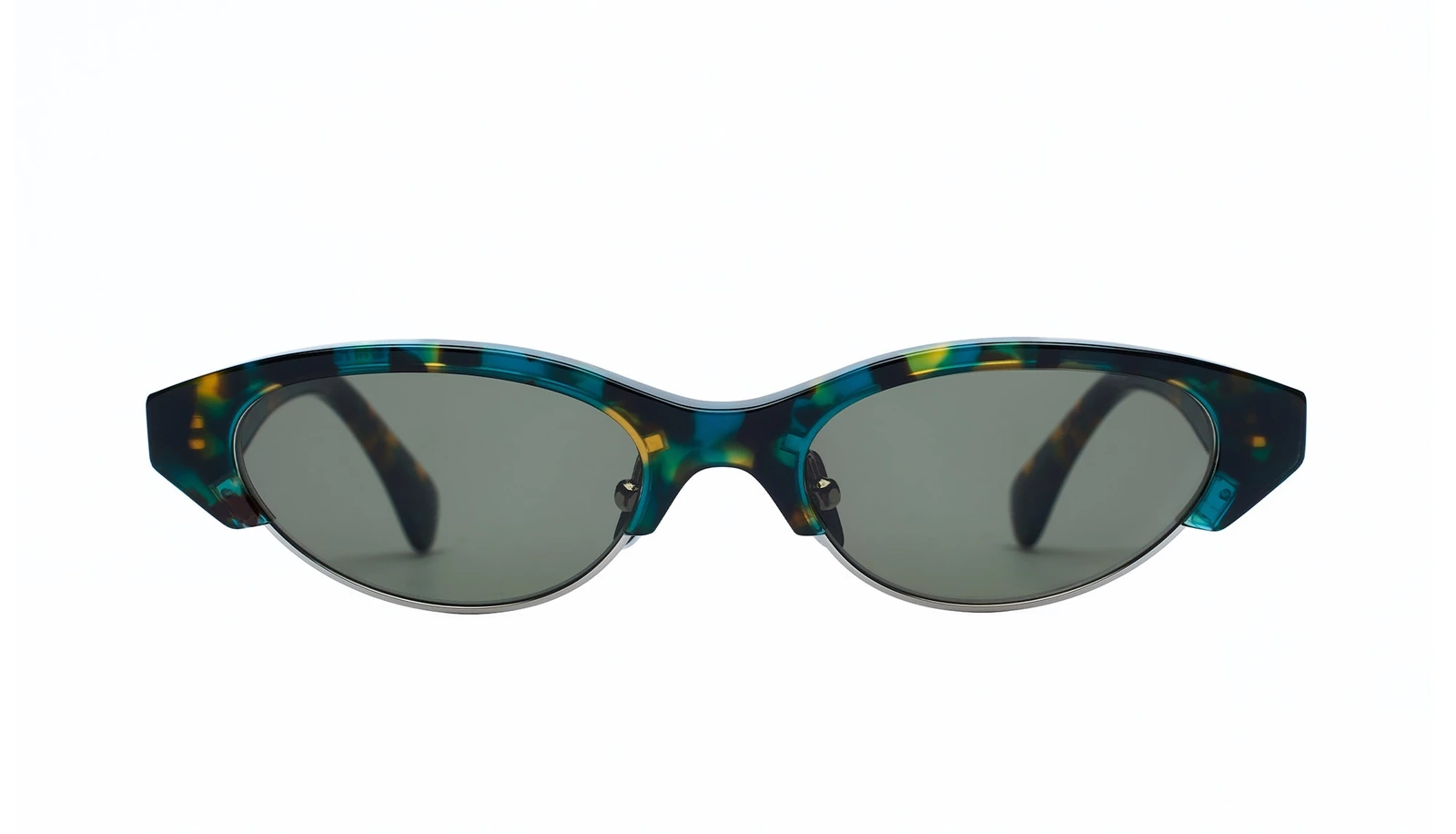 Zazá Sunglasses — Tortoise Floresta with Silver · official Zerezes photograph