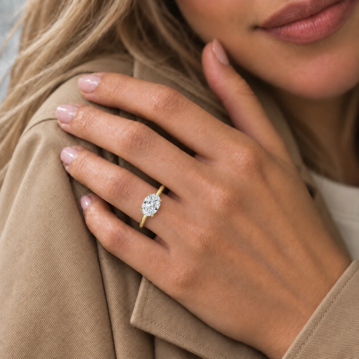 Katy — Oval East-West Solitaire imagen oficial del producto