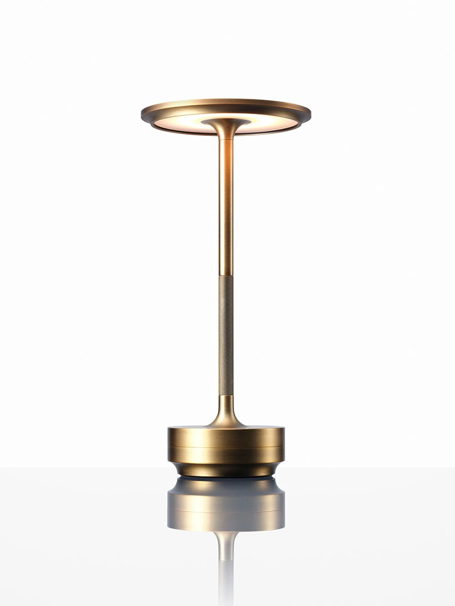 Turn — Brushed Gold, Marine Grade · photographie officielle Ambientec