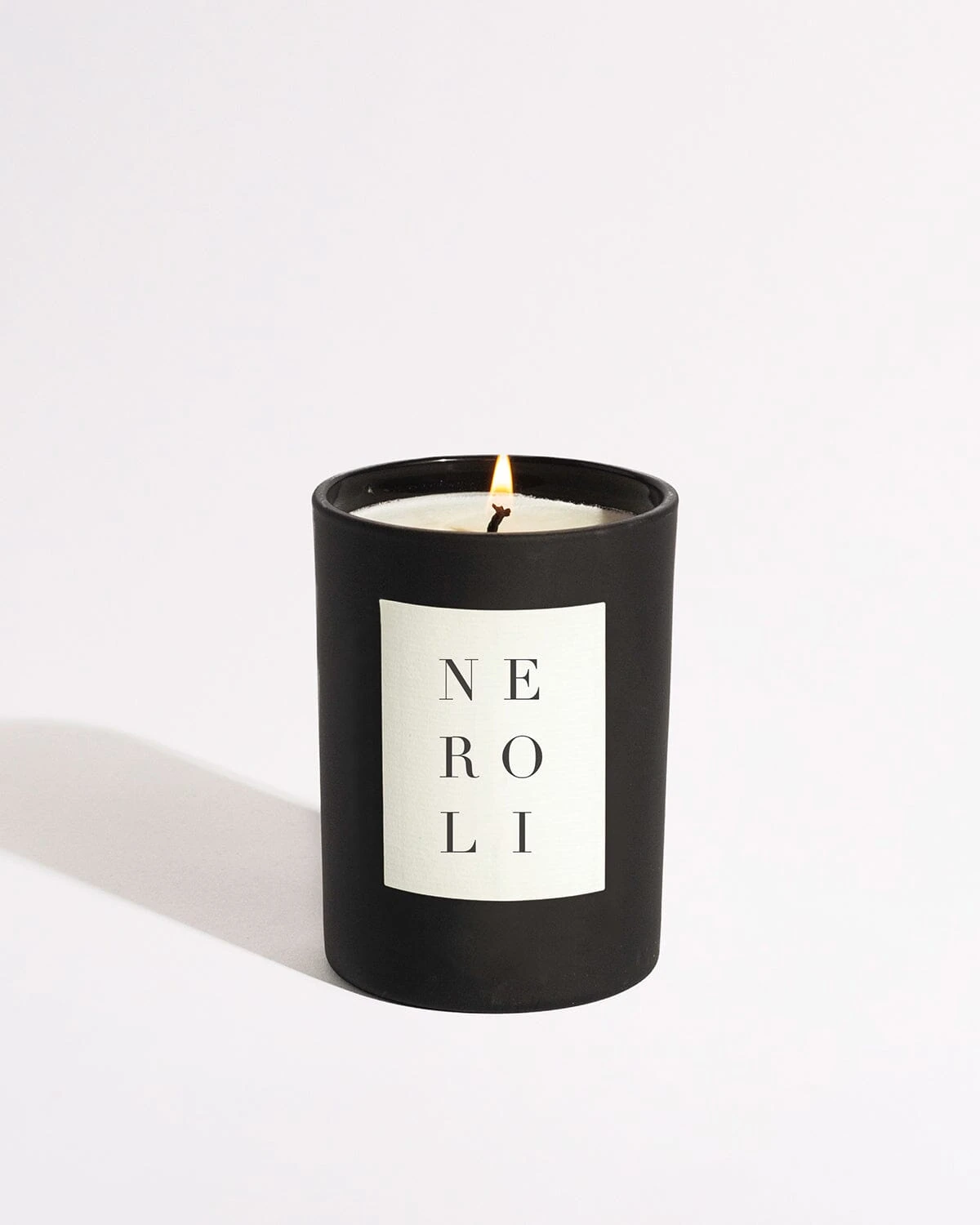 Neroli Noir Candle — 10 oz · fotografía oficial Brooklyn Candle Studio
