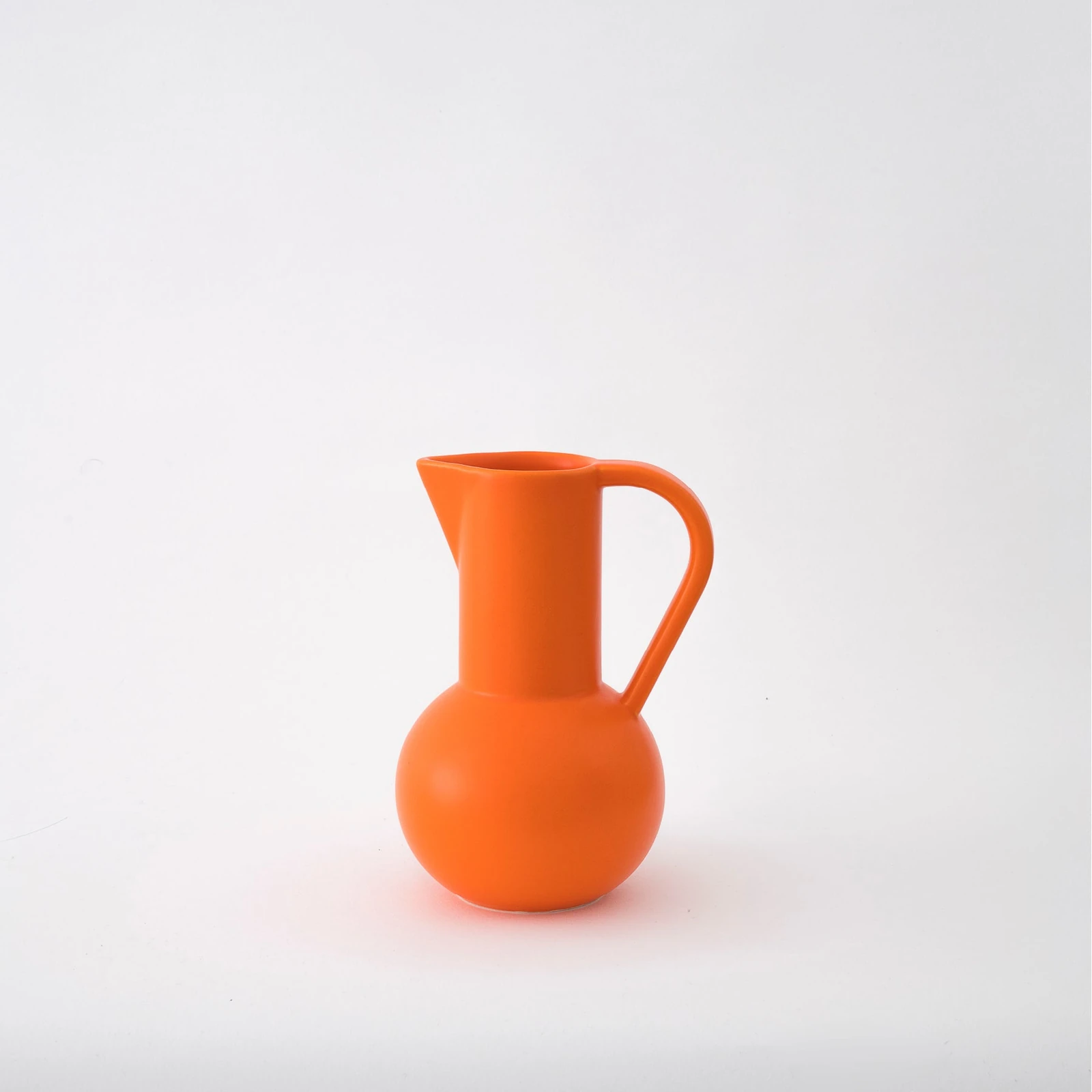 Strøm Small Jug — Vibrant Orange · official raawii photograph