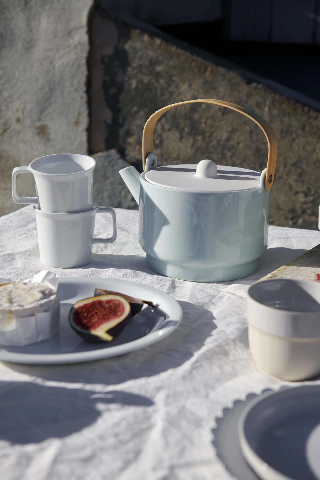 S&B Tea Pot — Light Blue, 1.4 L official product image