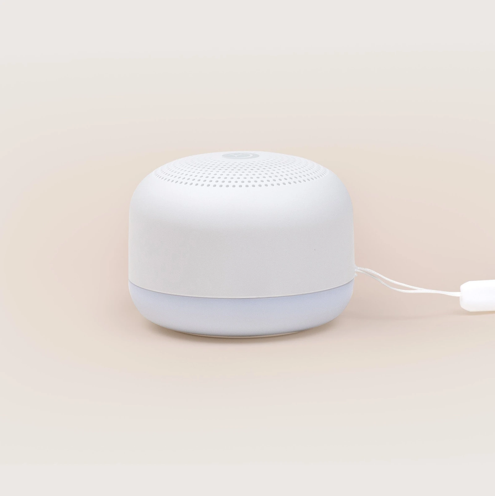 Travel Mini —White official product image