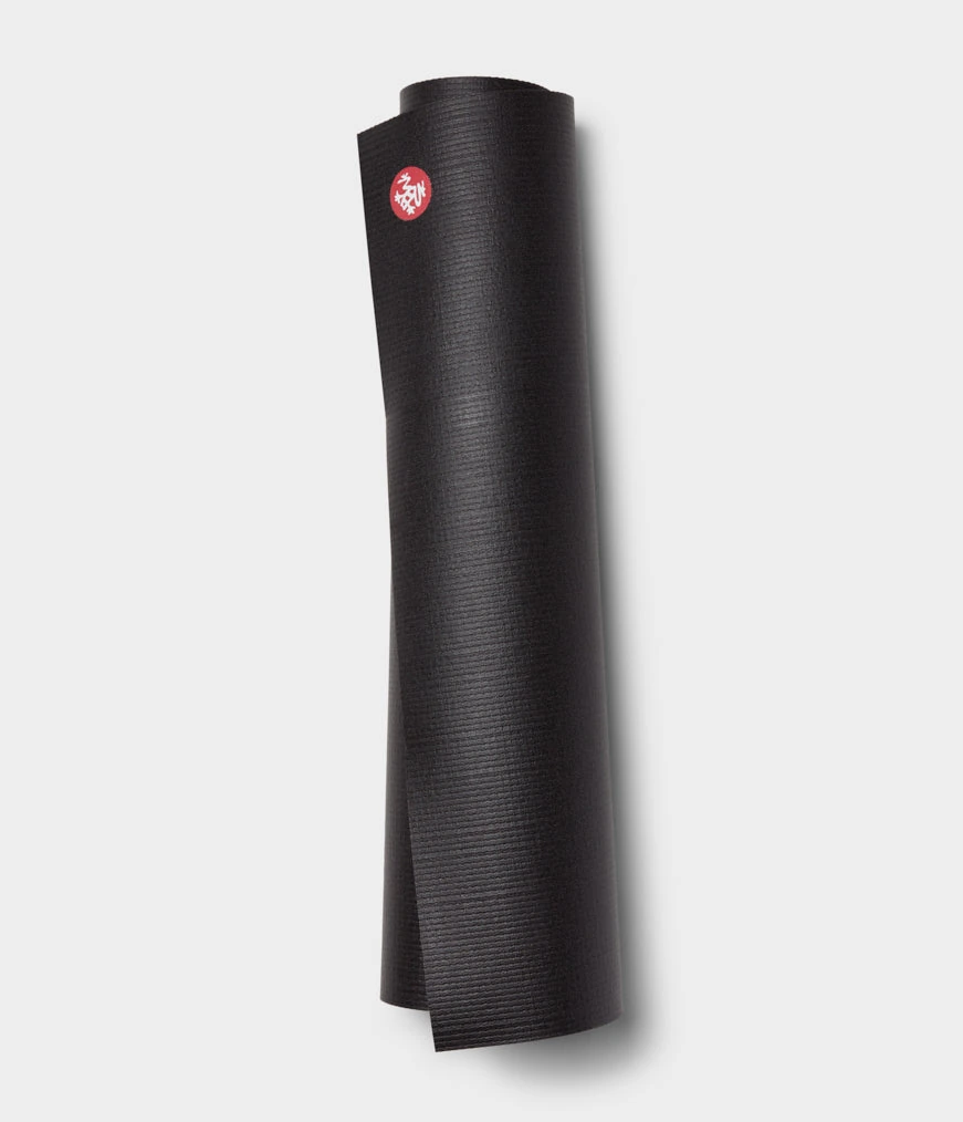 PRO Yoga Mat 6 mm — Black, 180 cm · official Manduka photograph